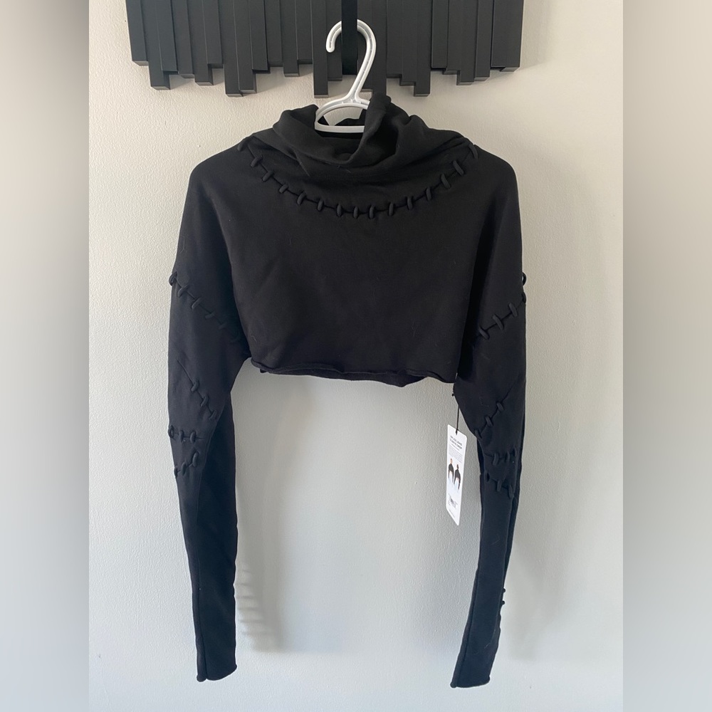 Alo Yoga Splice Long Sleeve Crop